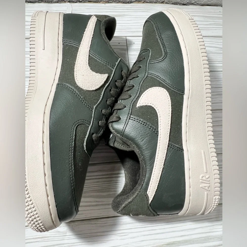 Nike Air Force 1 ‘07 LX‎ men’s sneakers shoes sequoia green cream size 7 low